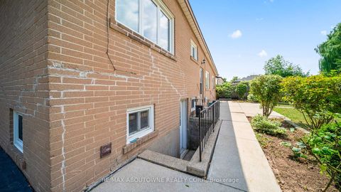 Photo 25 at 517 Pinegrove Road, WO West, Oakville