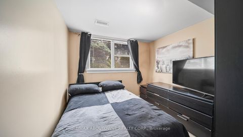 Photo 30 at 517 Pinegrove Road, WO West, Oakville
