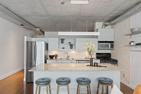 Photo 4 at 204 - 42 Camden Street, Waterfront Communities C1, Toronto