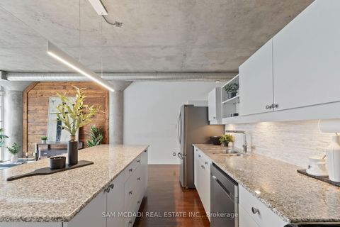 Photo 6 at 204 - 42 Camden Street, Waterfront Communities C1, Toronto