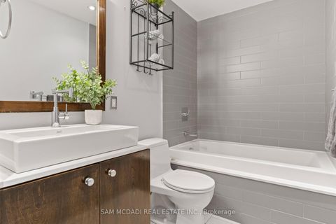 Photo 13 at 204 - 42 Camden Street, Waterfront Communities C1, Toronto