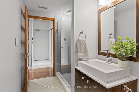 Photo 14 at 204 - 42 Camden Street, Waterfront Communities C1, Toronto