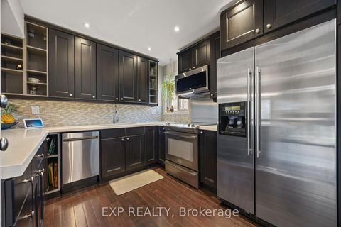 Photo 11 at 28 - 1250 Marlborough Court, CP College Park, Oakville