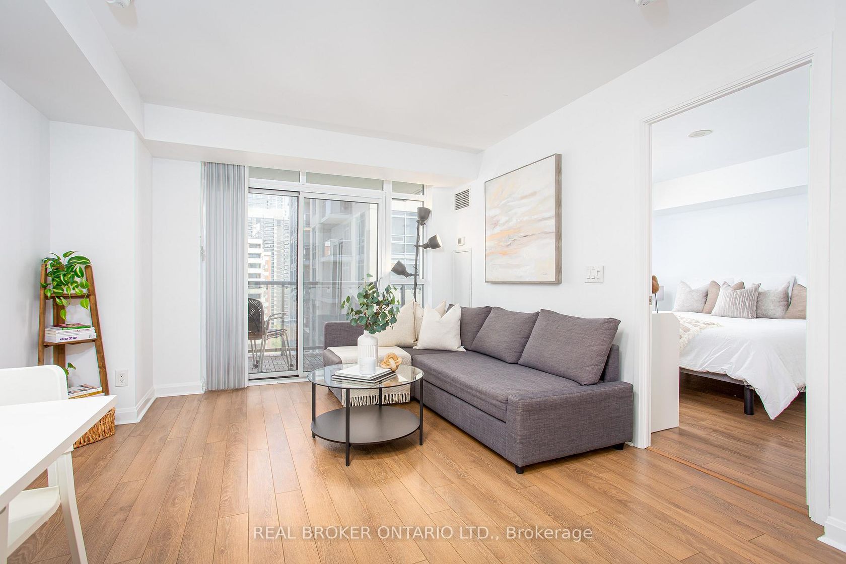 1603 - 1 Michael Power Place, City Centre West, Toronto 