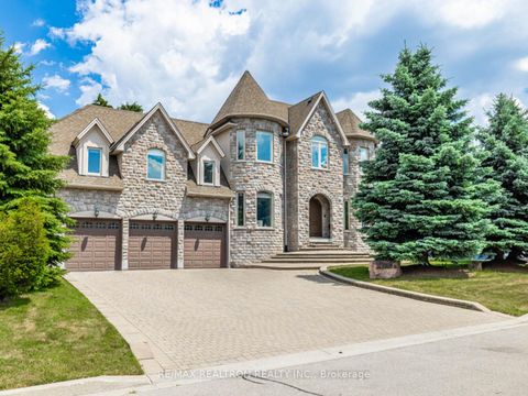 Photo 2 at 12 Orlon Crescent, South Richvale, Richmond Hill