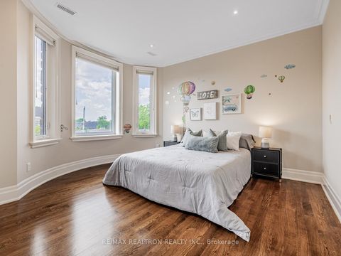 Photo 23 at 12 Orlon Crescent, South Richvale, Richmond Hill