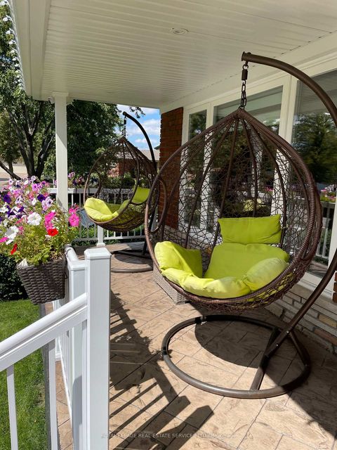 Photo 1 at 12 Warlingham Court, West Deane, Toronto