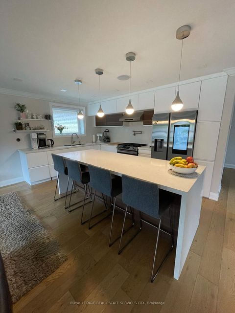 Photo 6 at 12 Warlingham Court, West Deane, Toronto