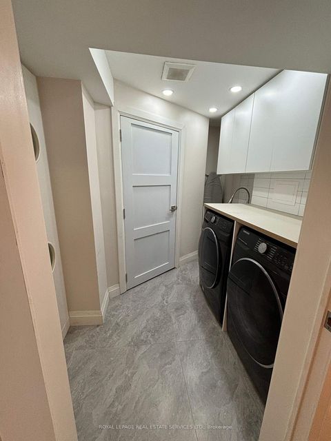 Photo 27 at 12 Warlingham Court, West Deane, Toronto