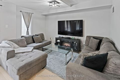 Photo 7 at 1035 - 55 George Appleton Way, CFB, Toronto