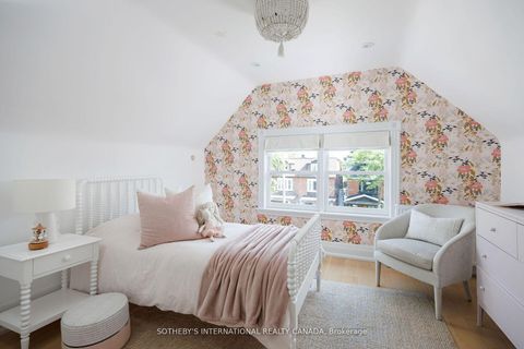 Photo 25 at 12 Hewitt Avenue, Swansea, Toronto
