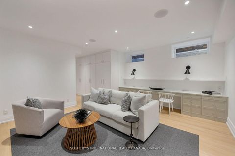 Photo 34 at 12 Hewitt Avenue, Swansea, Toronto