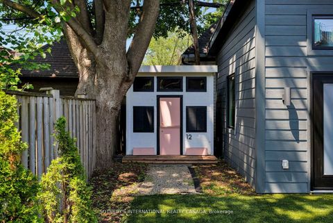 Photo 46 at 12 Hewitt Avenue, Swansea, Toronto