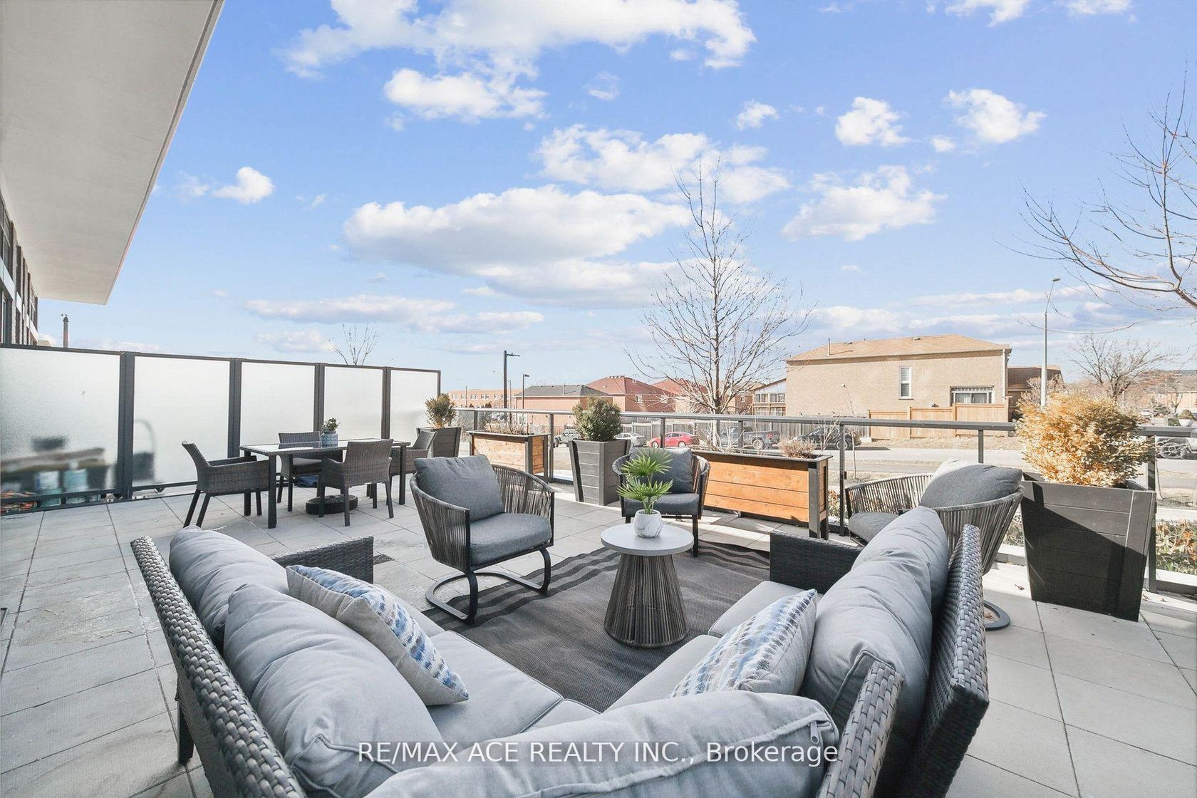 101 - 65 Watergarden Drive, Hurontario, Mississauga 