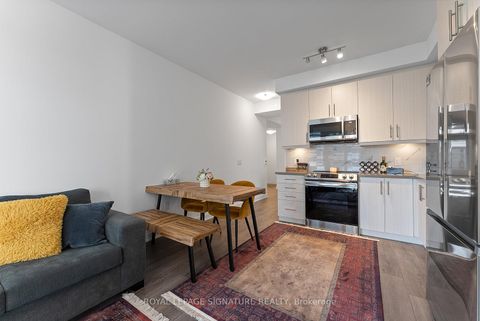 Photo 8 at 1004 - 95 Oneida Crescent, Langstaff, Richmond Hill