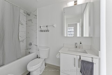 Photo 11 at 1004 - 95 Oneida Crescent, Langstaff, Richmond Hill