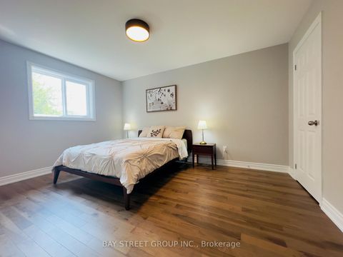 Photo 19 at 7 San Marko Place, East Woodbridge, Vaughan