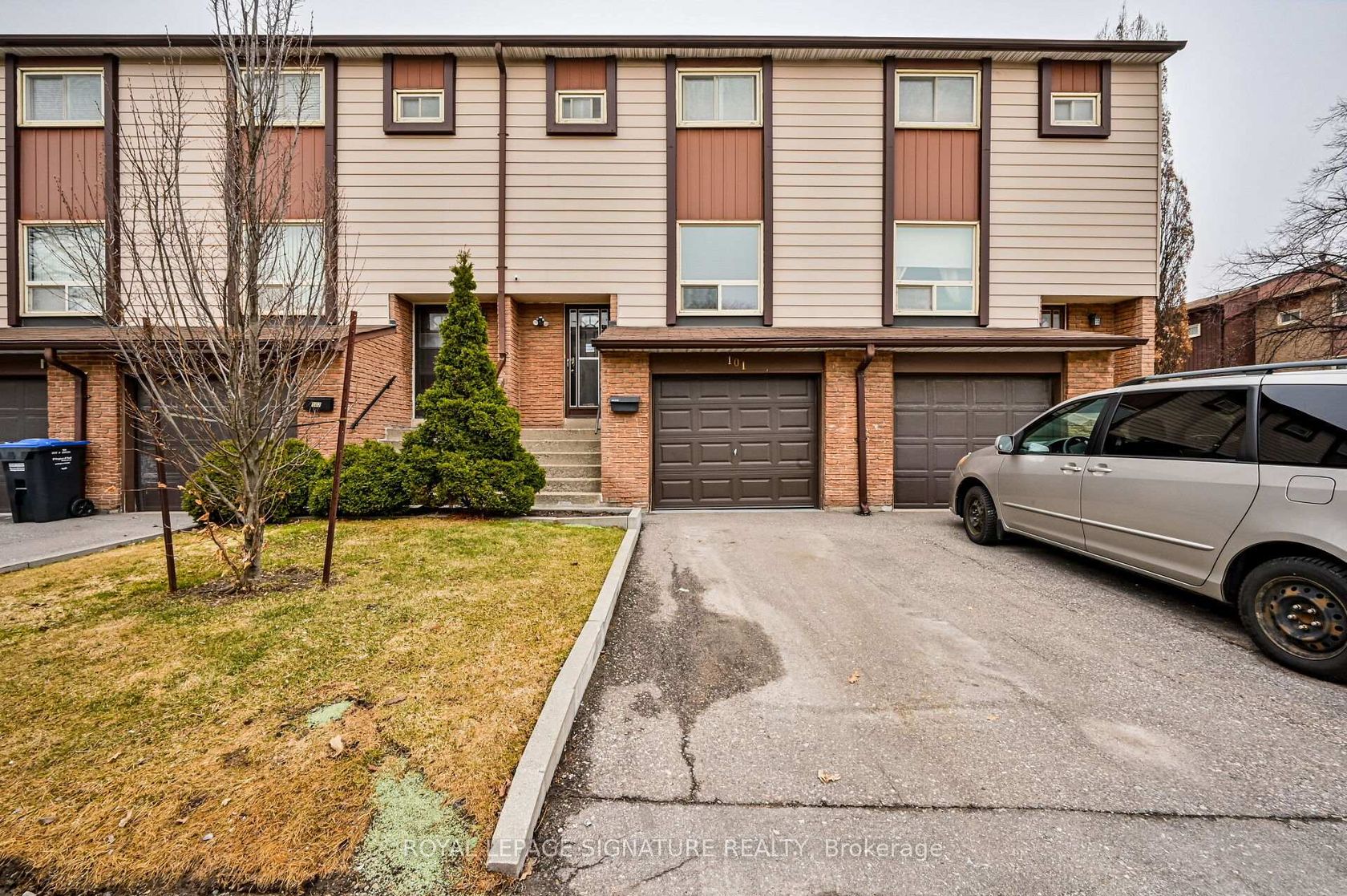 101 - 1221 Dundix Road, Applewood, Mississauga 