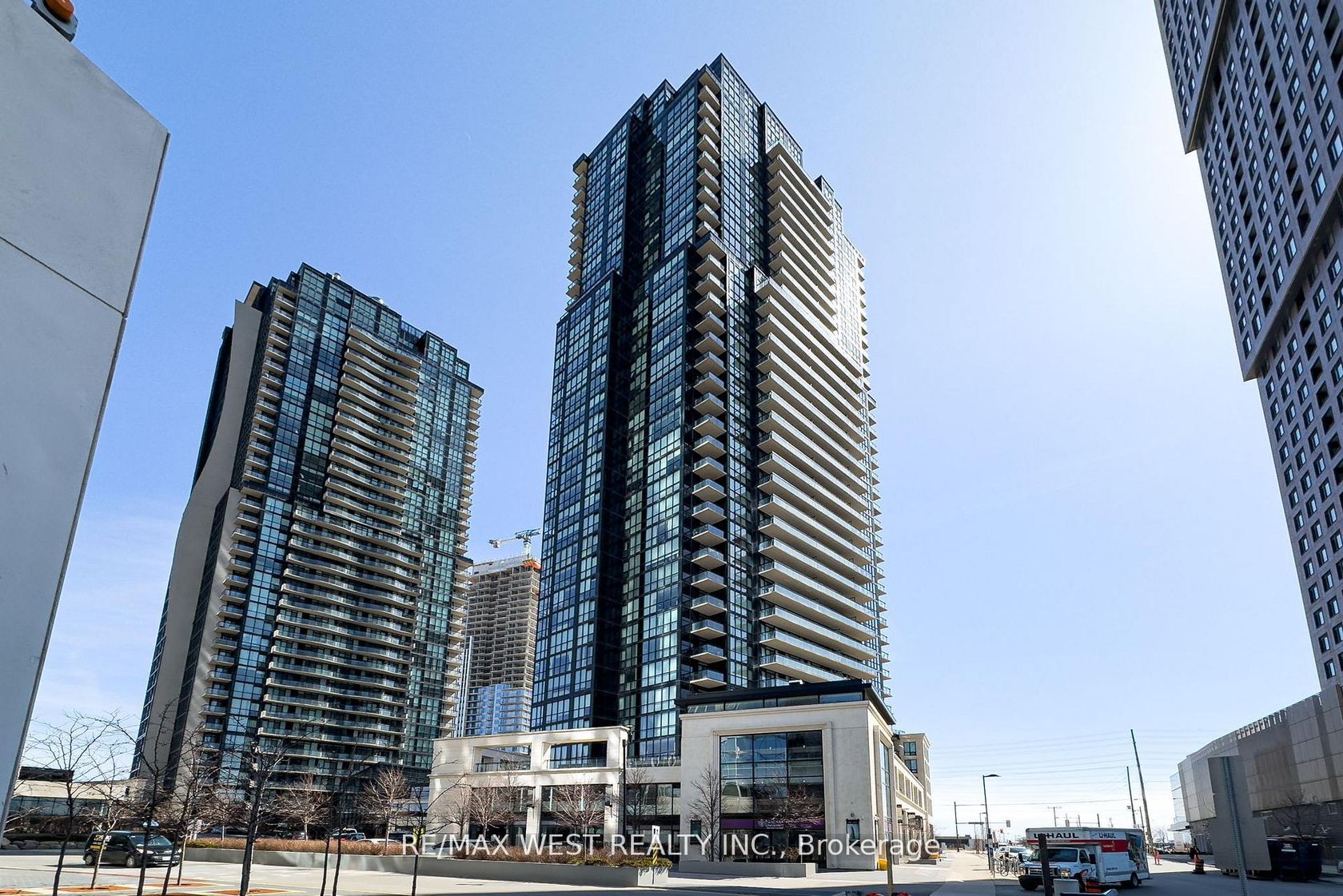 2605 - 2910 Highway 7, Concord, Vaughan 
