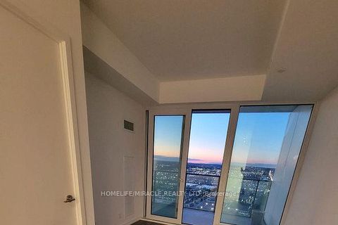 Photo 4 at 3907 - 7890 Jane Street, Concord, Vaughan
