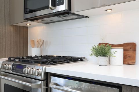 Photo 4 at 631 - 88 Colgate Avenue, South Riverdale, Toronto