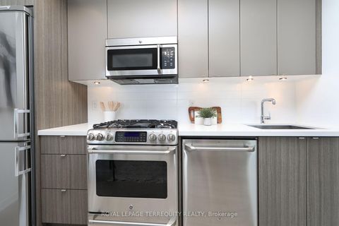 Photo 5 at 631 - 88 Colgate Avenue, South Riverdale, Toronto