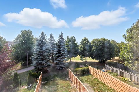 Photo 14 at 12 Stiles Avenue, Bayview Wellington, Aurora