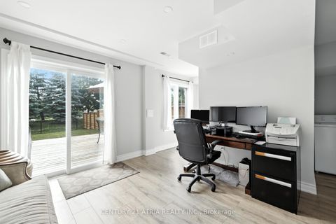 Photo 23 at 12 Stiles Avenue, Bayview Wellington, Aurora