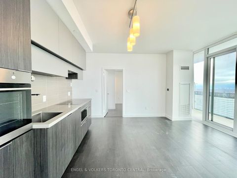 Photo 3 at 3002 - 8 Eglinton Avenue E, Mount Pleasant West, Toronto