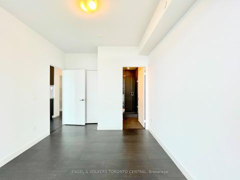 Photo 6 at 3002 - 8 Eglinton Avenue E, Mount Pleasant West, Toronto