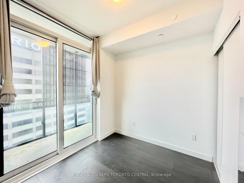 Photo 7 at 3002 - 8 Eglinton Avenue E, Mount Pleasant West, Toronto