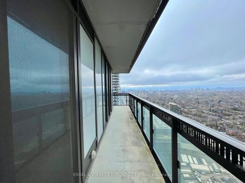 Photo 15 at 3002 - 8 Eglinton Avenue E, Mount Pleasant West, Toronto
