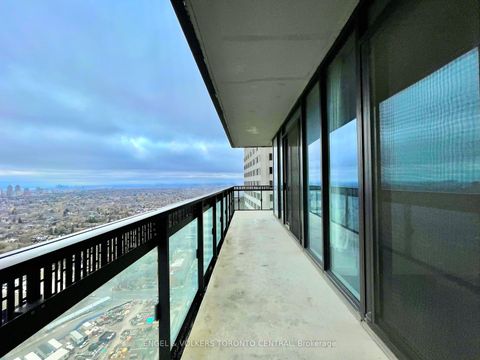 Photo 16 at 3002 - 8 Eglinton Avenue E, Mount Pleasant West, Toronto