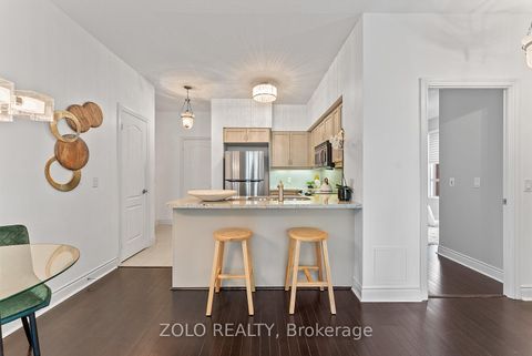 Photo 6 at 113 - 319 Merton Street, Mount Pleasant West, Toronto
