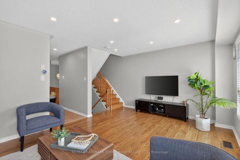Photo 2 at 45 Baywell Crescent, Bayview Wellington, Aurora