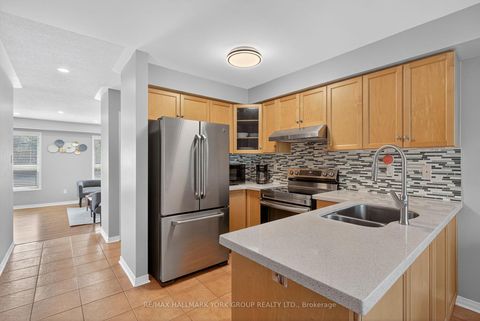 Photo 4 at 45 Baywell Crescent, Bayview Wellington, Aurora