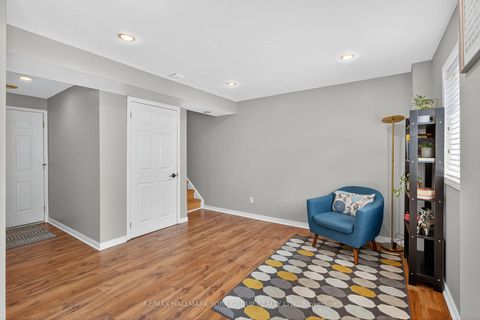 Photo 15 at 45 Baywell Crescent, Bayview Wellington, Aurora