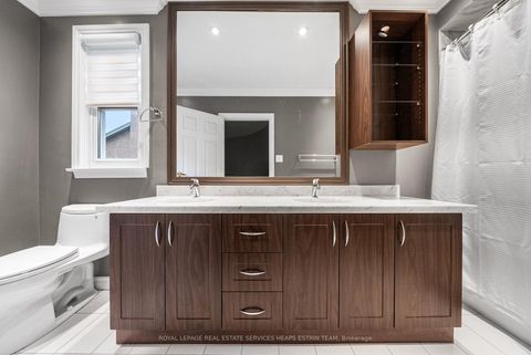 Photo 22 at 68 Montressor Drive, Windfields, Toronto
