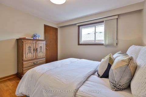 Photo 24 at 15 Cremorne Avenue, Mimico, Toronto