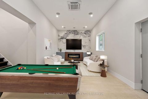 Photo 14 at 21 King High Avenue, Clanton Park, Toronto