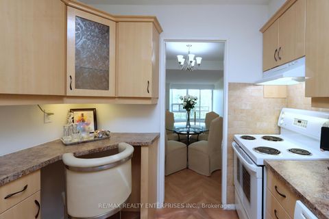 Photo 14 at 608 - 1359 White Oaks Boulevard E, FA Falgarwood, Oakville