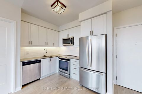 Photo 16 at 705 - 7895 Jane Street, Concord, Vaughan