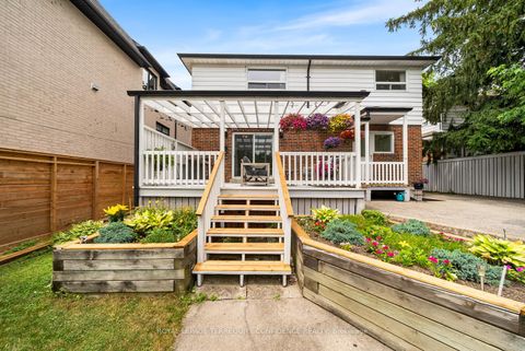 Photo 2 at 237 Churchill Avenue, Willowdale West, Toronto