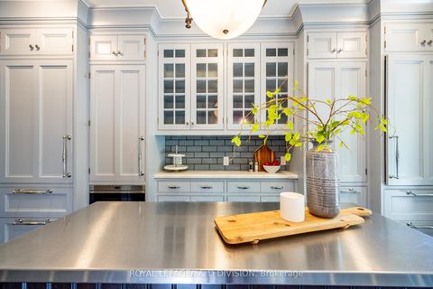 Photo 11 at 36 Boswell Avenue, Annex, Toronto