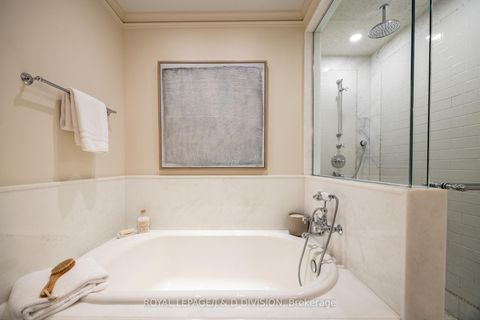 Photo 25 at 36 Boswell Avenue, Annex, Toronto