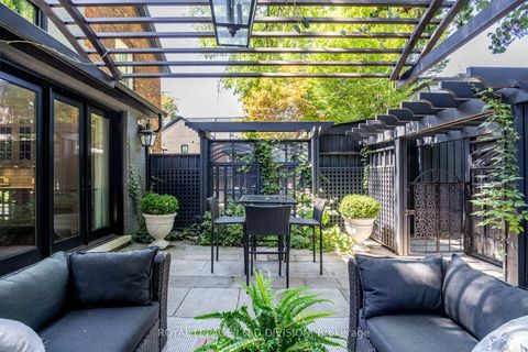 Photo 37 at 36 Boswell Avenue, Annex, Toronto