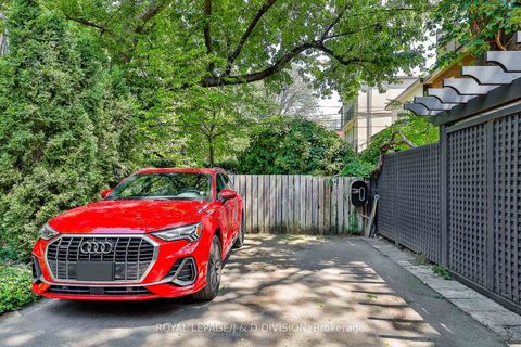 Photo 40 at 36 Boswell Avenue, Annex, Toronto