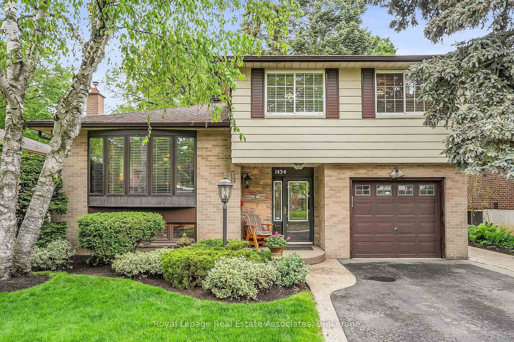 1454 Leda Avenue, Mineola, Mississauga 