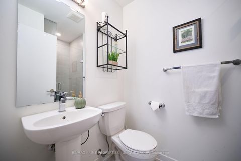 Photo 11 at 53 - 861 Sheppard Avenue W, Clanton Park, Toronto