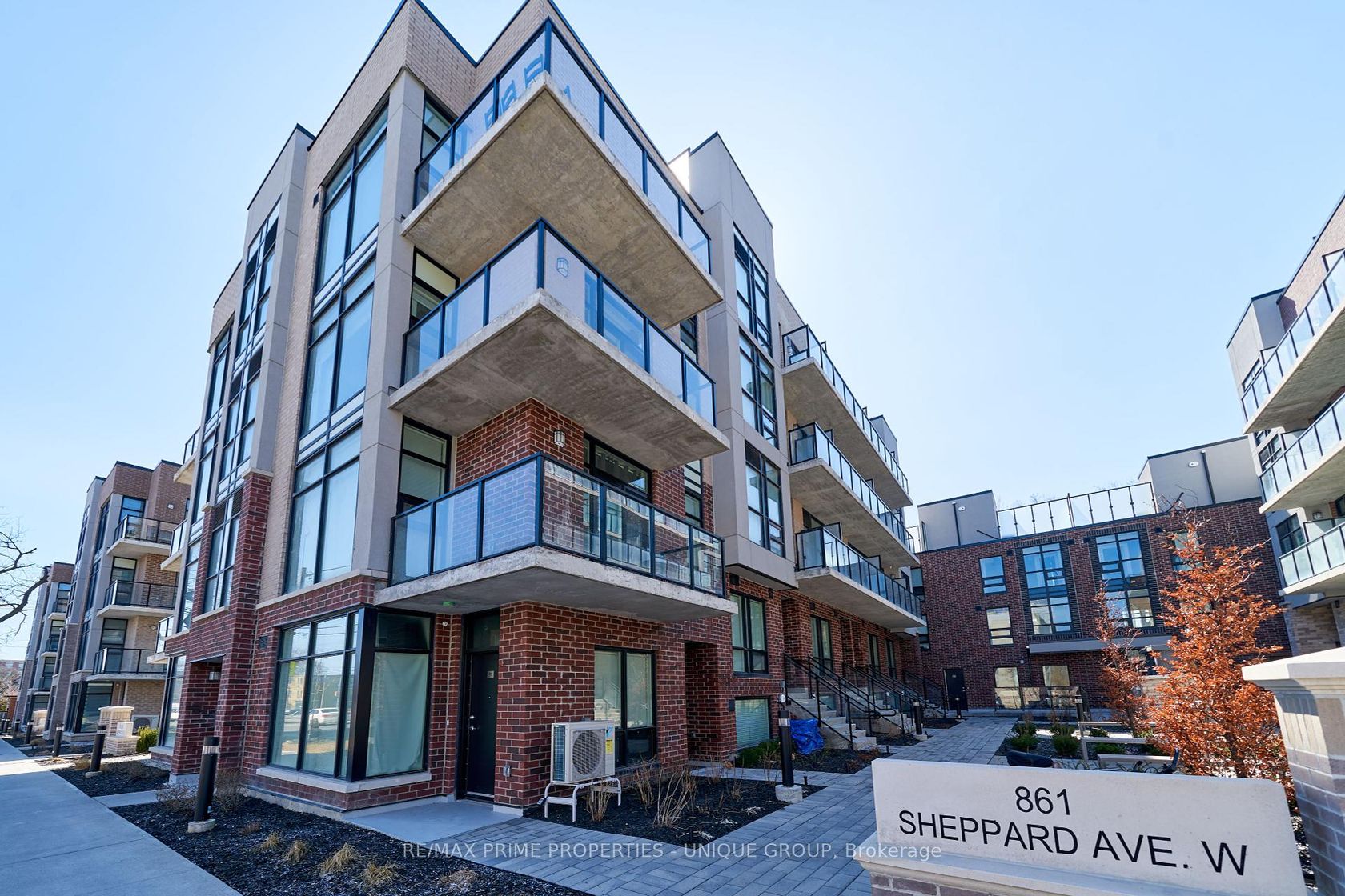53 - 861 Sheppard Avenue W, Clanton Park, Toronto 